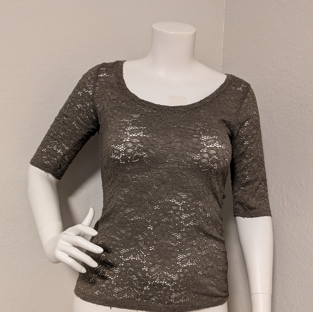 Express Olive Green Lacey Short Sleeves Pullover Top Small Petite Teen or Woman